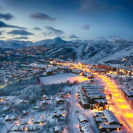 Vakantiehuis Perfectly Located Timber For 6-8 Guests Beitostolen