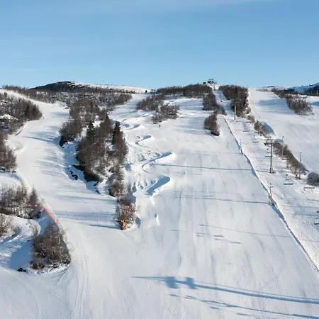 Perfectly Located Timber For 6-8 Guests Сasa de vacaciones