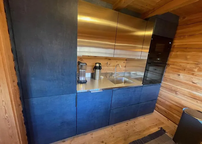 Perfectly Located Timber For 6-8 Guests Beitostolen