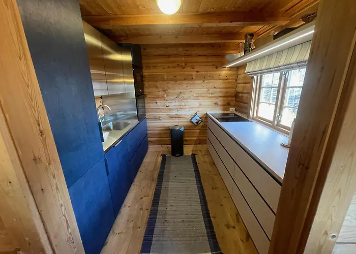 Perfectly Located Timber For 6-8 Guests * Beitostolen